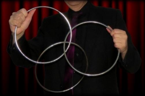 russ with linking rings